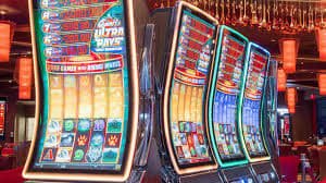 emas44 slot